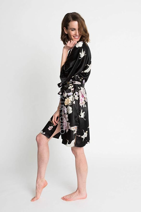 Chrysanthemum & Crane - Black