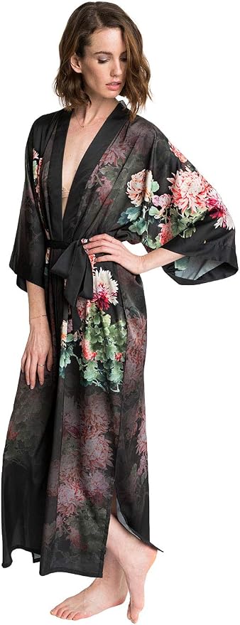 Coral Chrysanthemum - Black