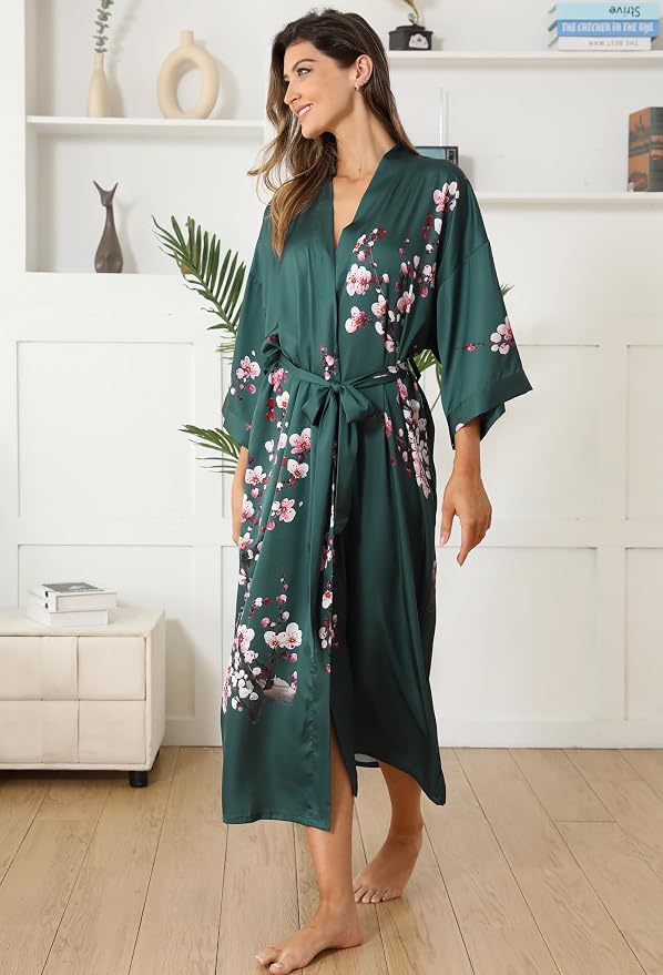 Plum Flowers/Darkgreen