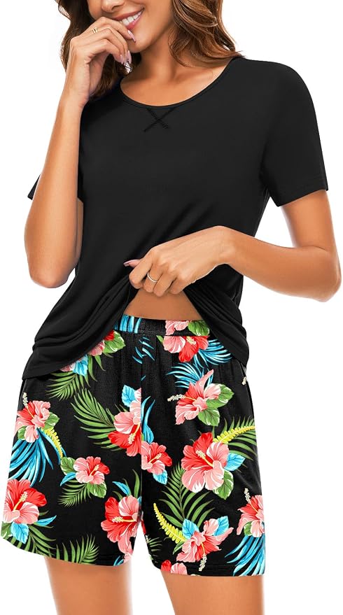 Black Top+black Floral Pants