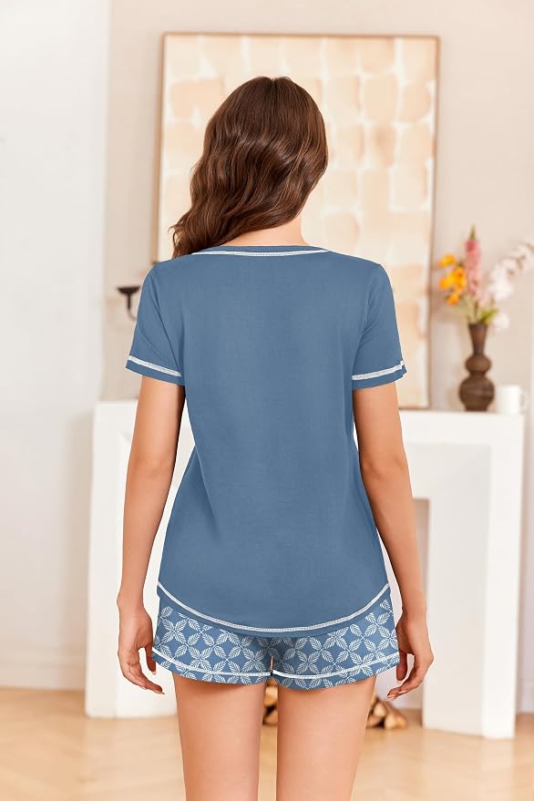 Blue Geometric Pattern