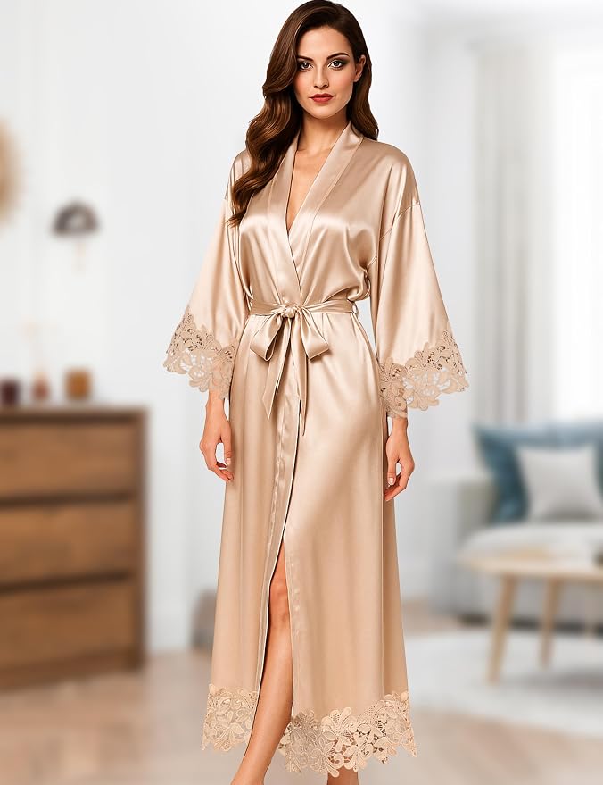 Champagne-bridesmaid