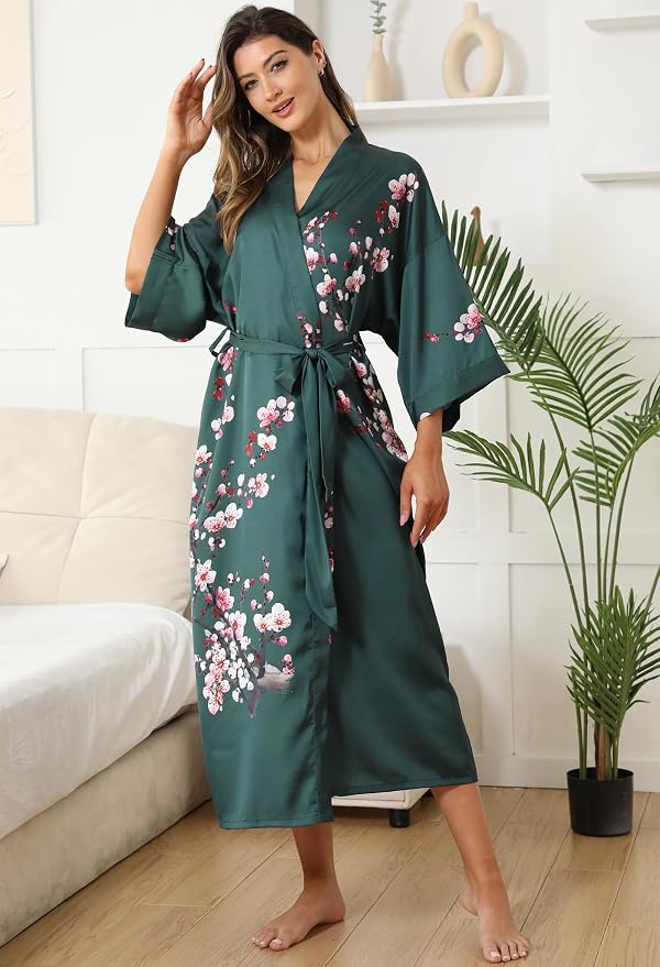 Plum Flowers/Darkgreen