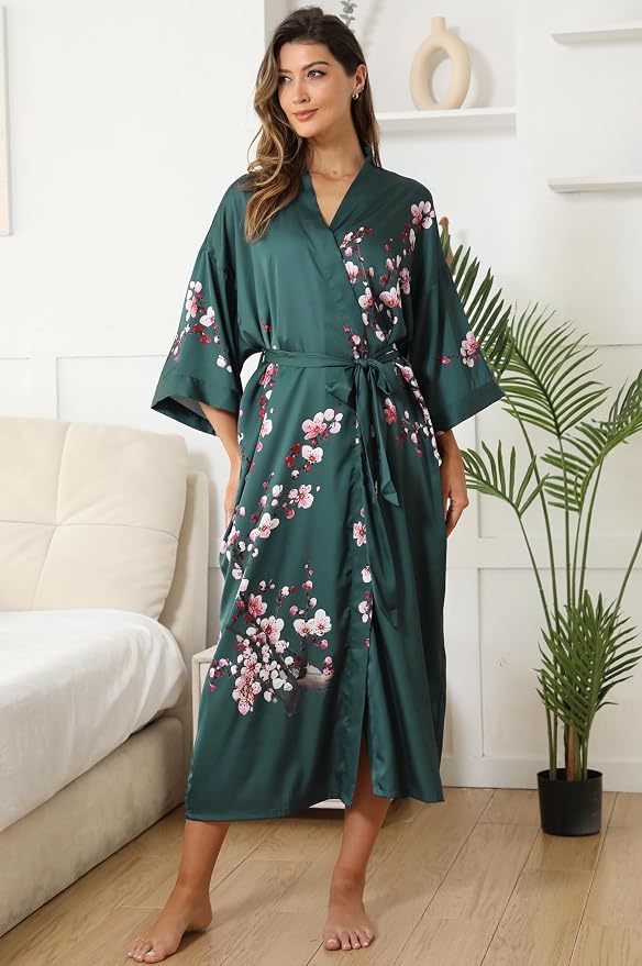 Plum Flowers/Darkgreen