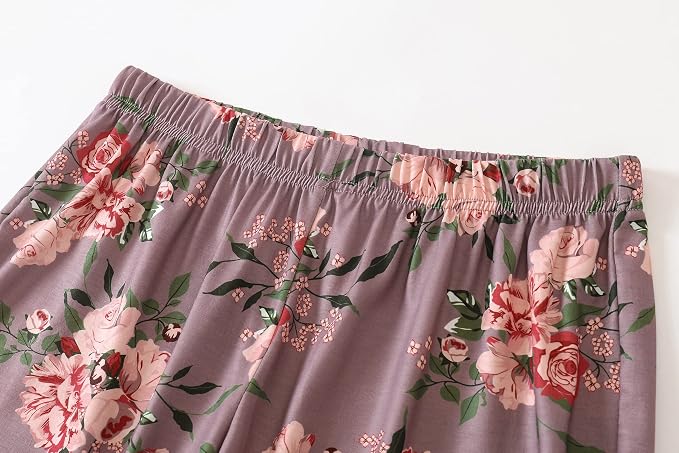 Light Pink/Brown Flowers