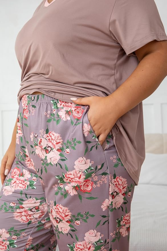 Light Pink Flowers/Brown