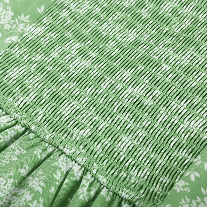 Green White Bloom
